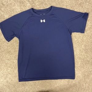 Underarmour ylg heat gear loose navy blue tee
